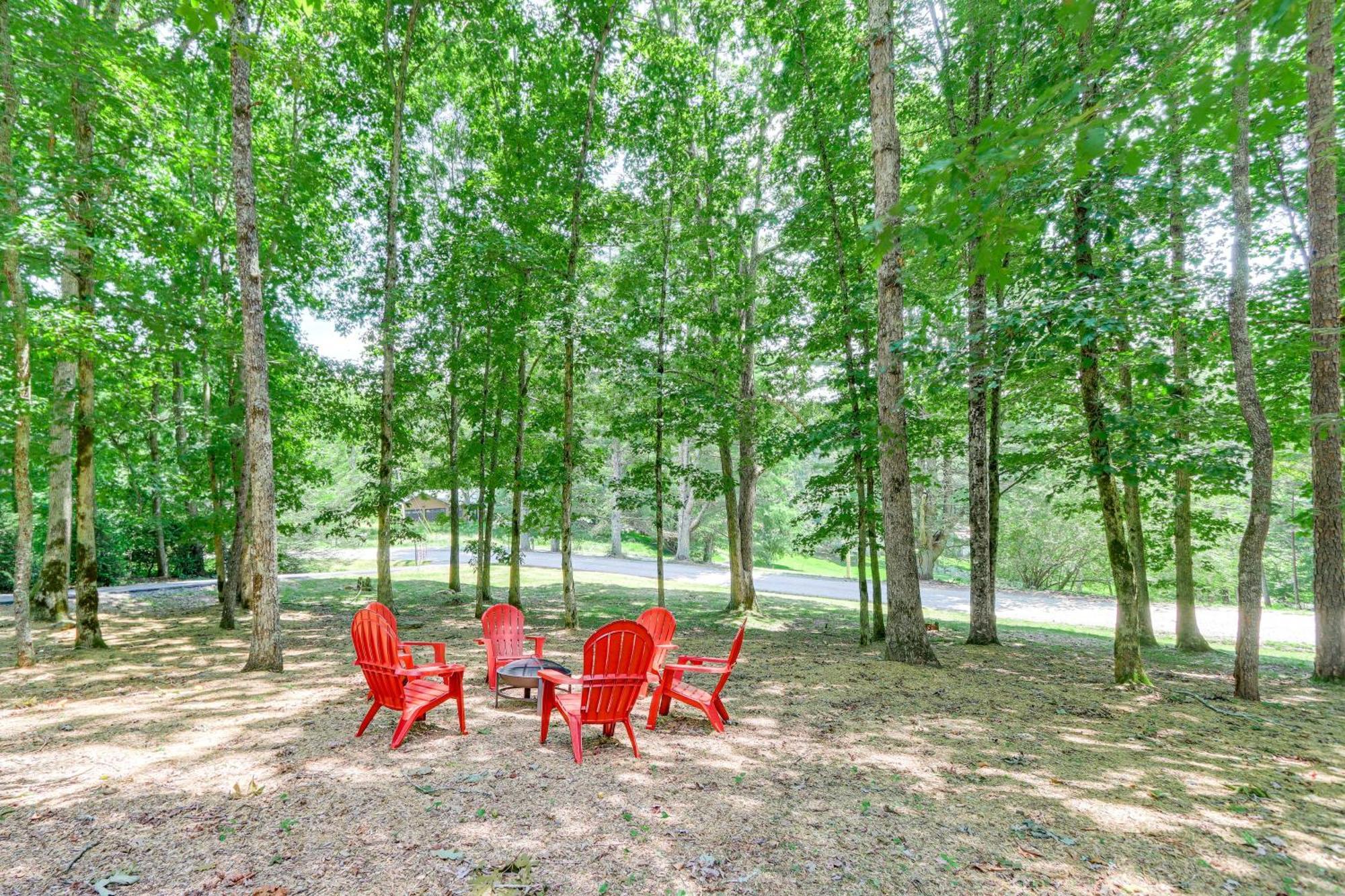 Pet-Friendly Home With Hot Tub In Blue Ridge! Extérieur photo