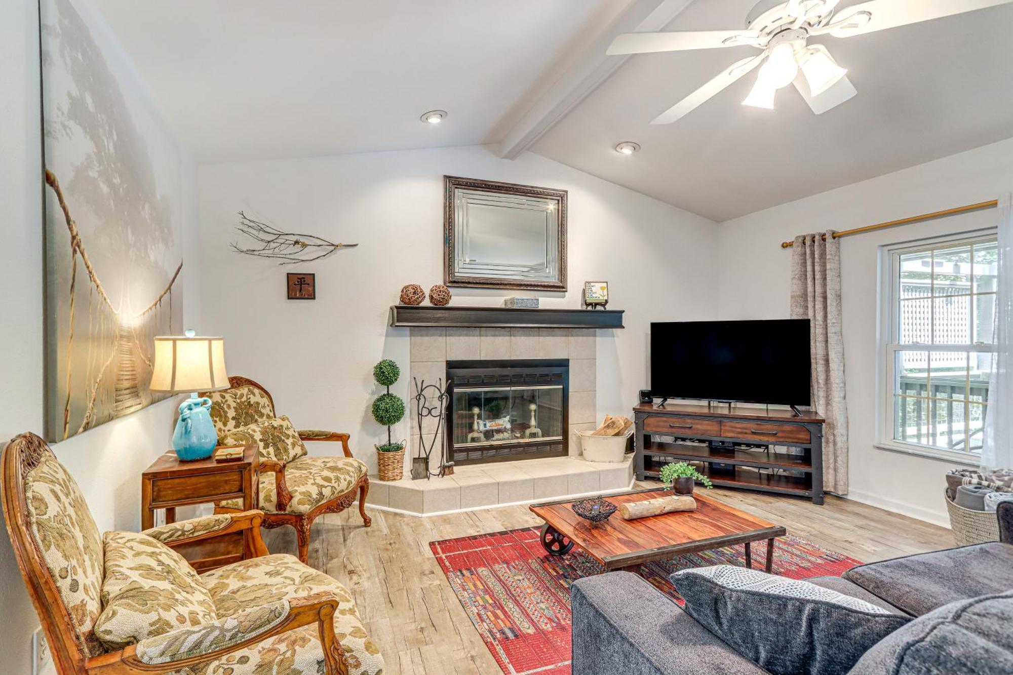 Pet-Friendly Home With Hot Tub In Blue Ridge! Extérieur photo